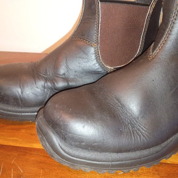 BLUNDSTONE Australia Safety Rated Steel Toe Chelsea Boot M7/W9 US Black Leather main image 14